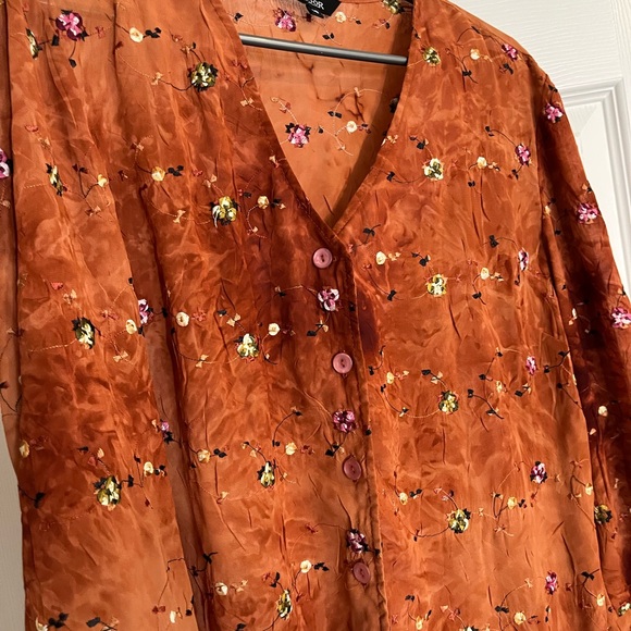 Embroidered Floral Rust Top - Picture 3 of 4